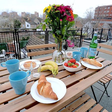 2 Bed Terraced Flat Piccadilly Line Apartment Londra Exterior foto