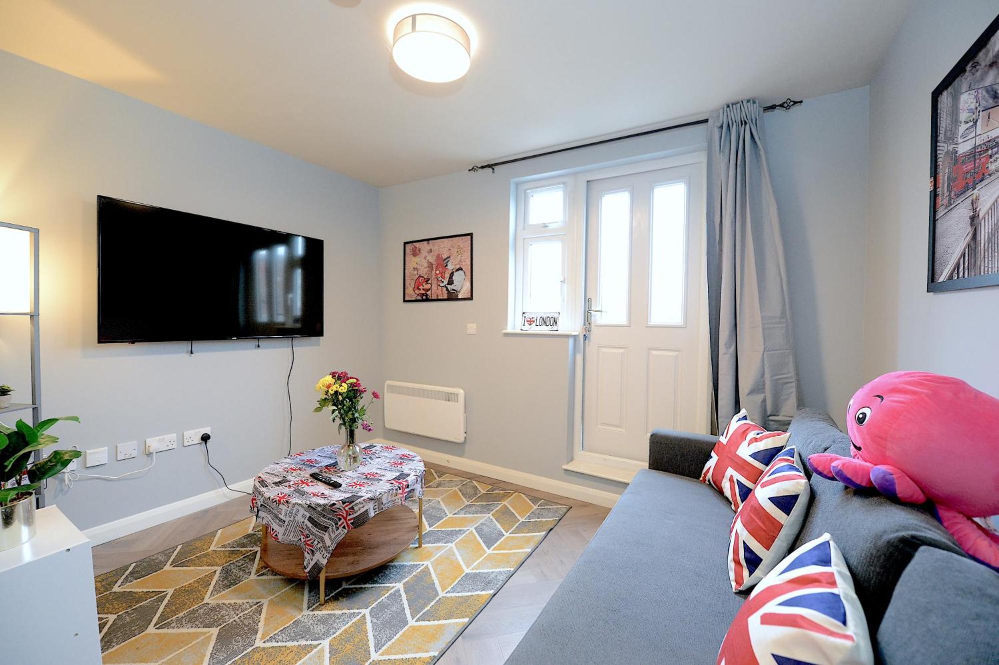 2 Bed Terraced Flat Piccadilly Line Apartment Londra Exterior foto