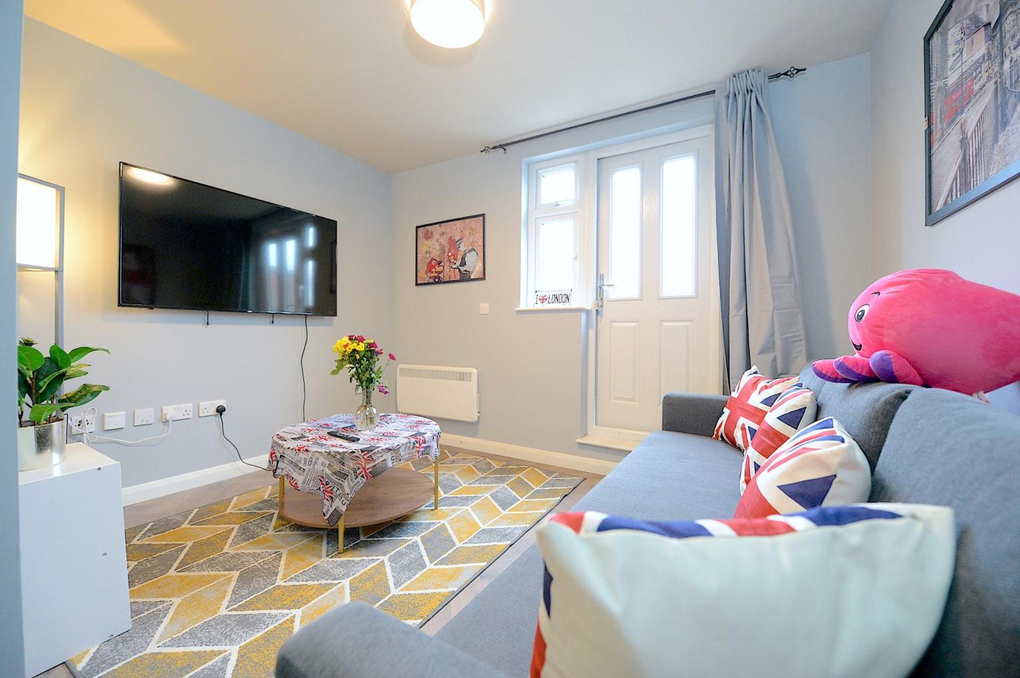 2 Bed Terraced Flat Piccadilly Line Apartment Londra Exterior foto